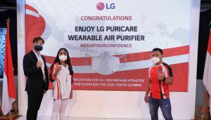 LG PuriCare Wearable Air Purifier